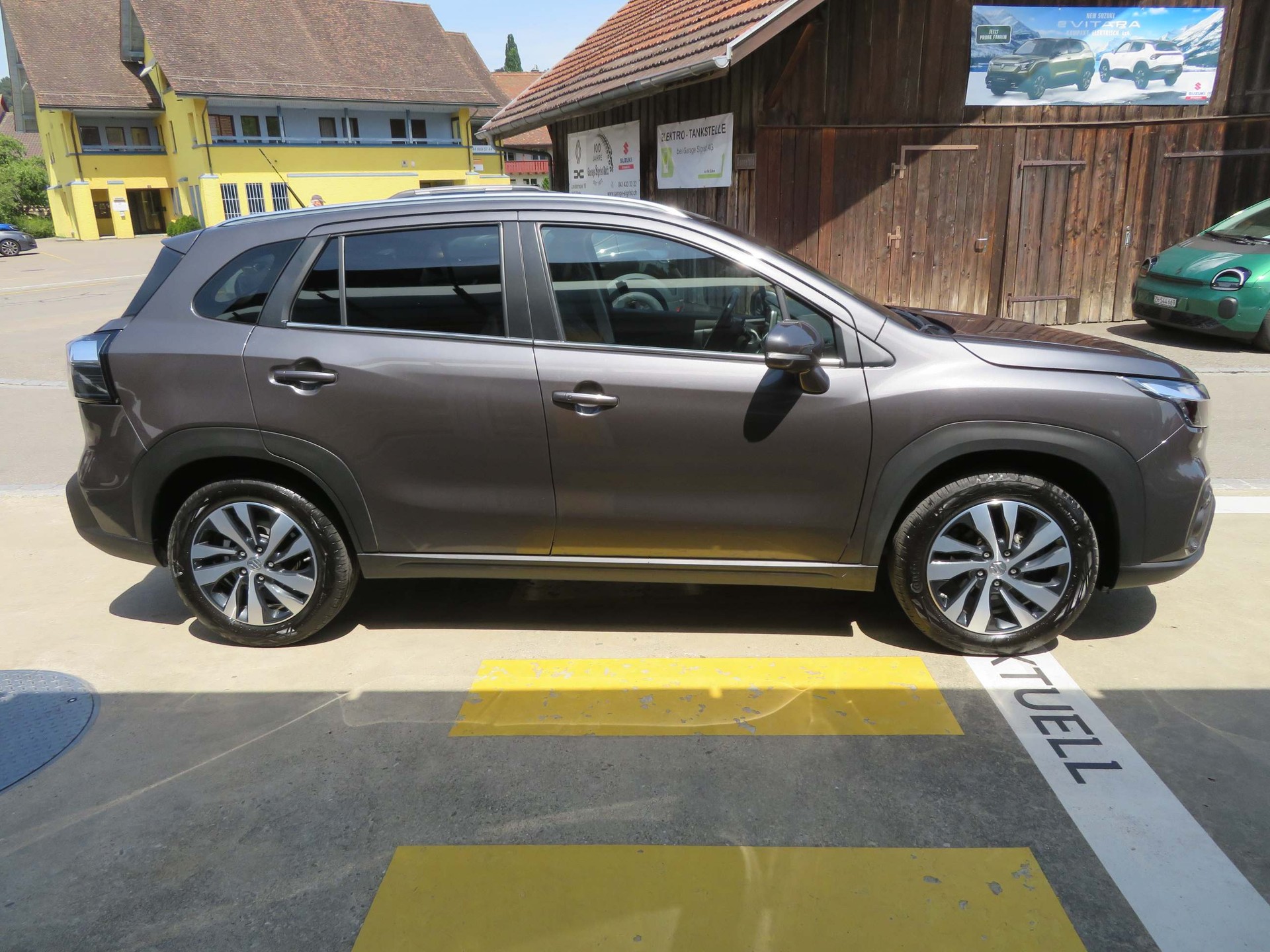 SUZUKI S-Cross 1.5 Compact Top Hybrid 4x4-image-4