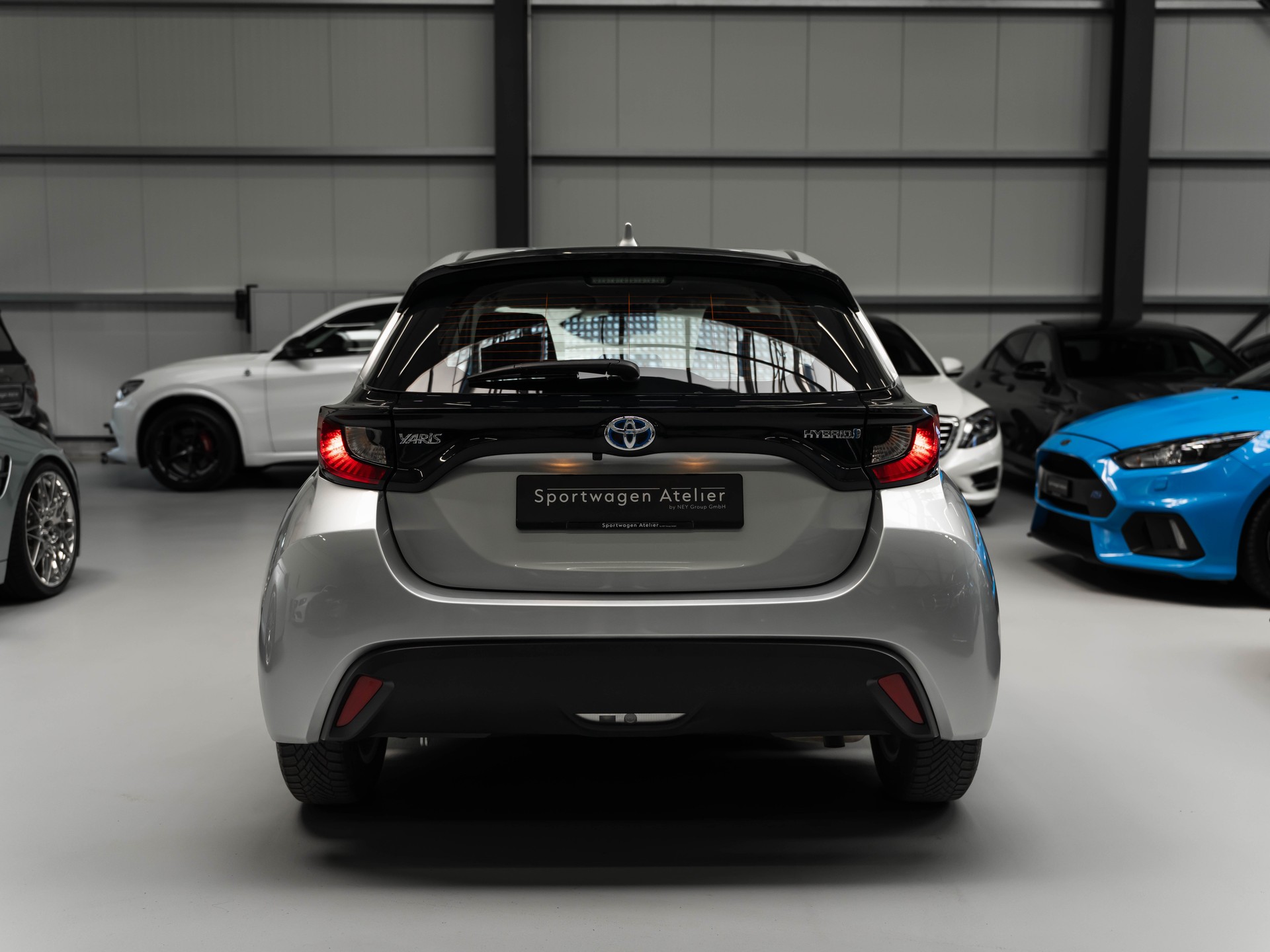 TOYOTA Yaris 1.5 Comfort e-CVT-showroom-element-2