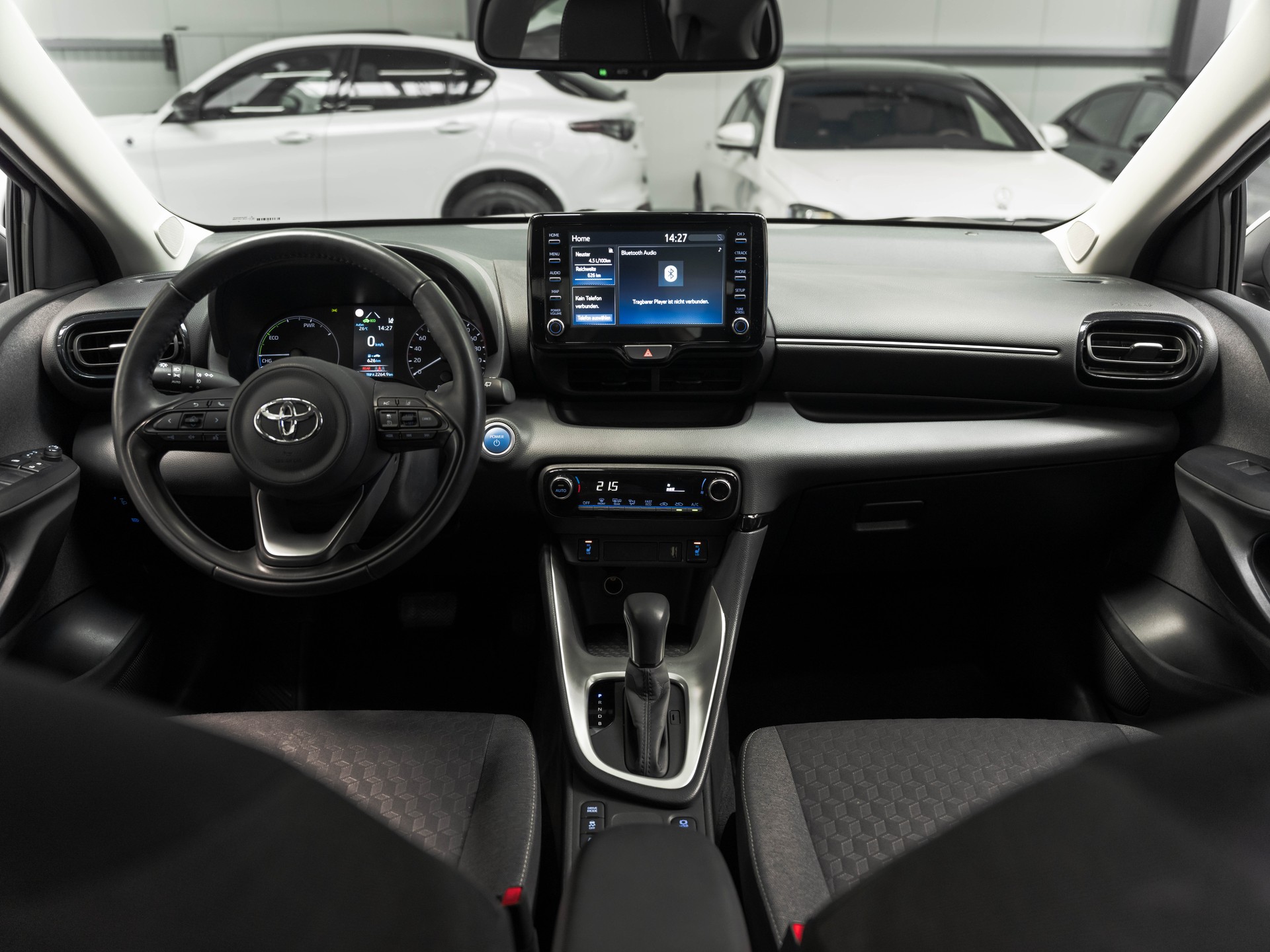 TOYOTA Yaris 1.5 Comfort e-CVT-image-11