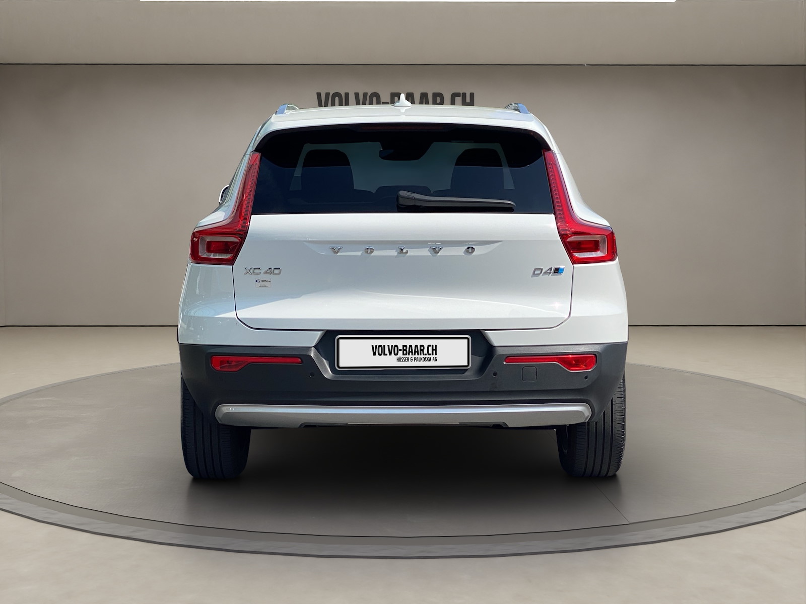 VOLVO XC40 2.0 D4 Momentum AWD-showroom-element-3
