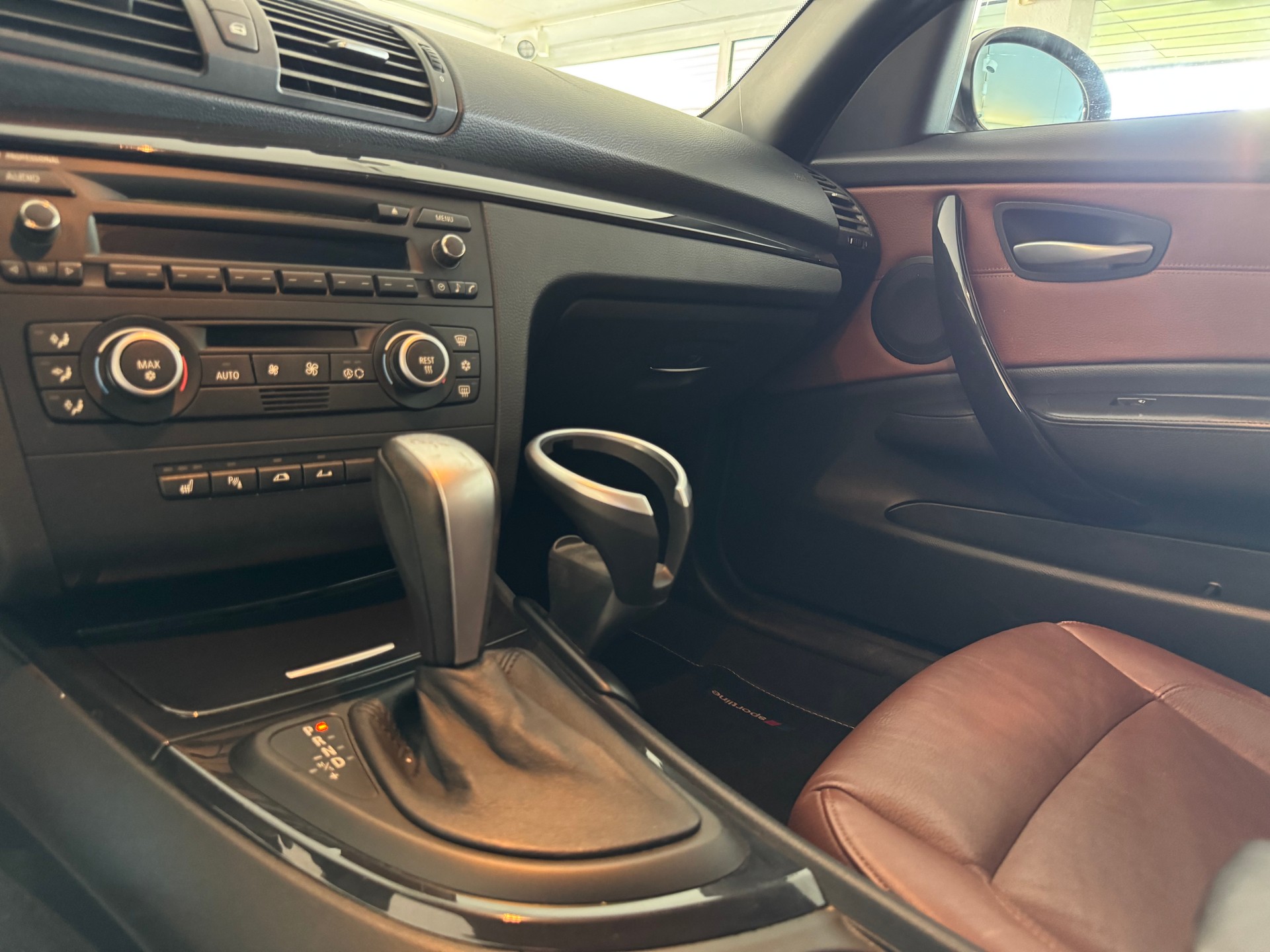 BMW 120i Cabrio Steptronic-image-21
