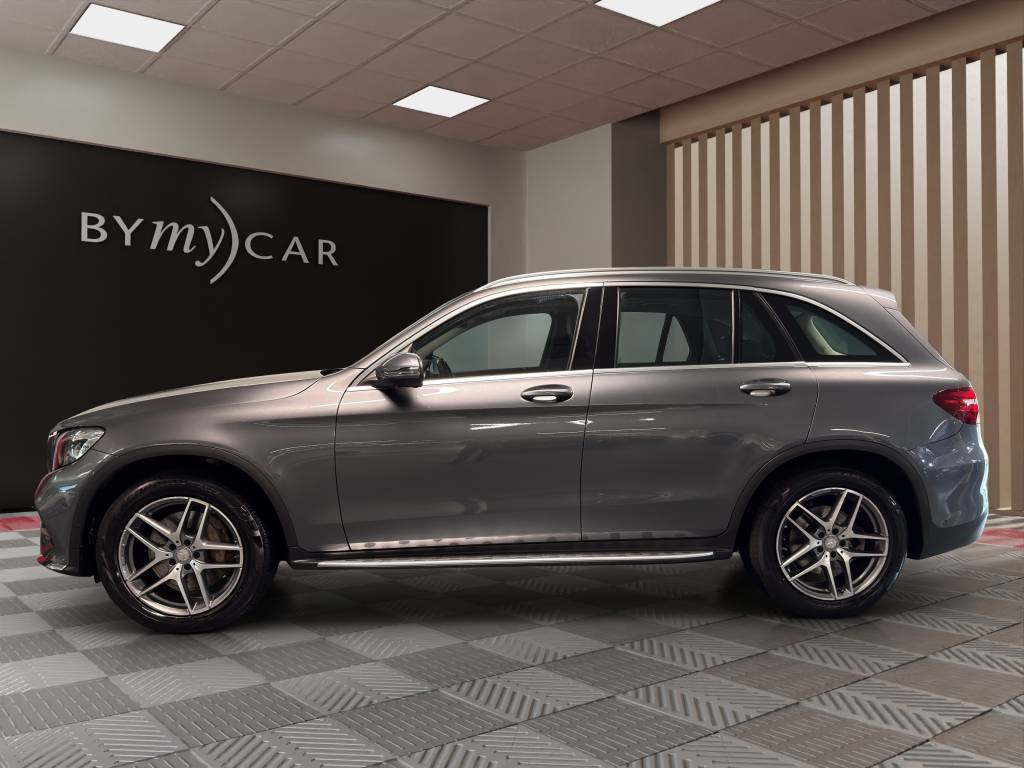 MERCEDES-BENZ GLC 250 AMG Line 4Matic 9G-Tronic-image-3