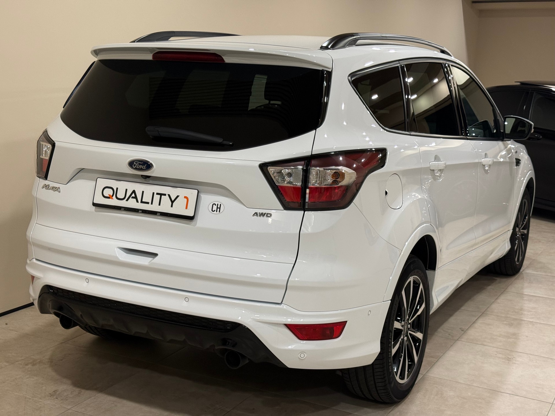 FORD Kuga 2.0 TDCi ST Line 4WD PowerShift-image-4