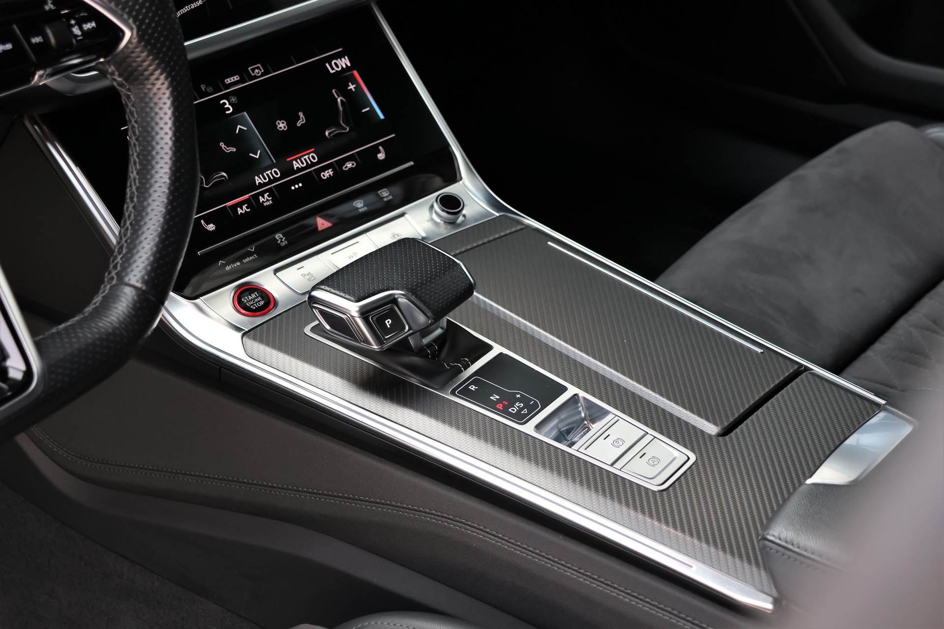 AUDI RS6 Avant 4.0 TFSI V8 quattro (CH)-image-10