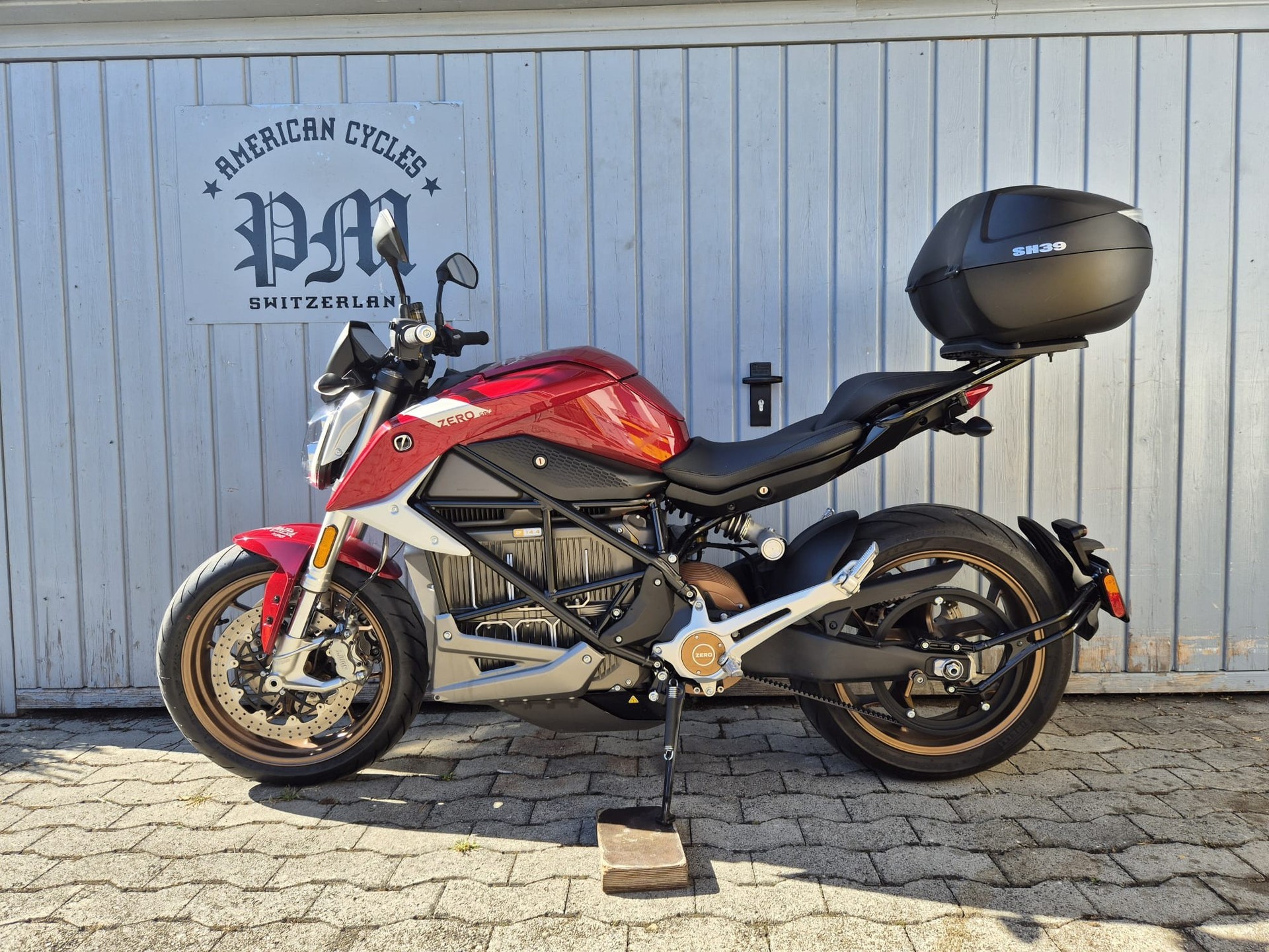 ZERO SR F Premium-image-1