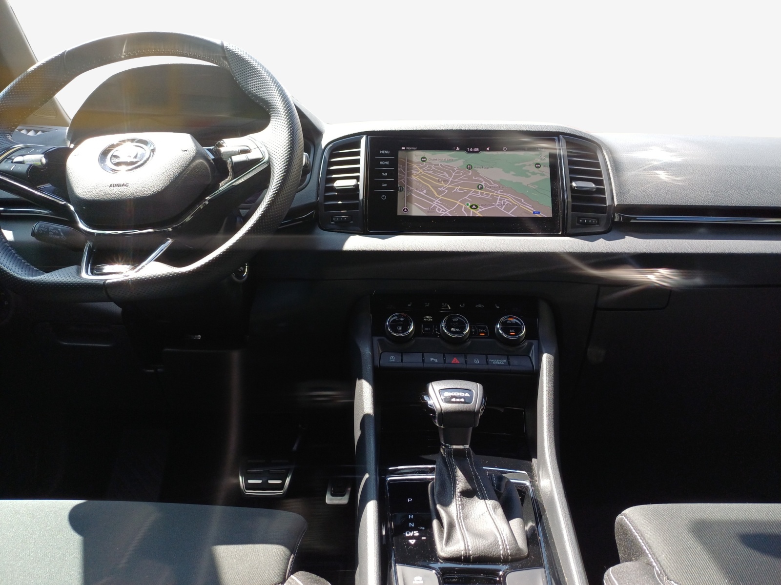 SKODA Karoq 2.0 TSI SportLine 4x4 DSG-image-8