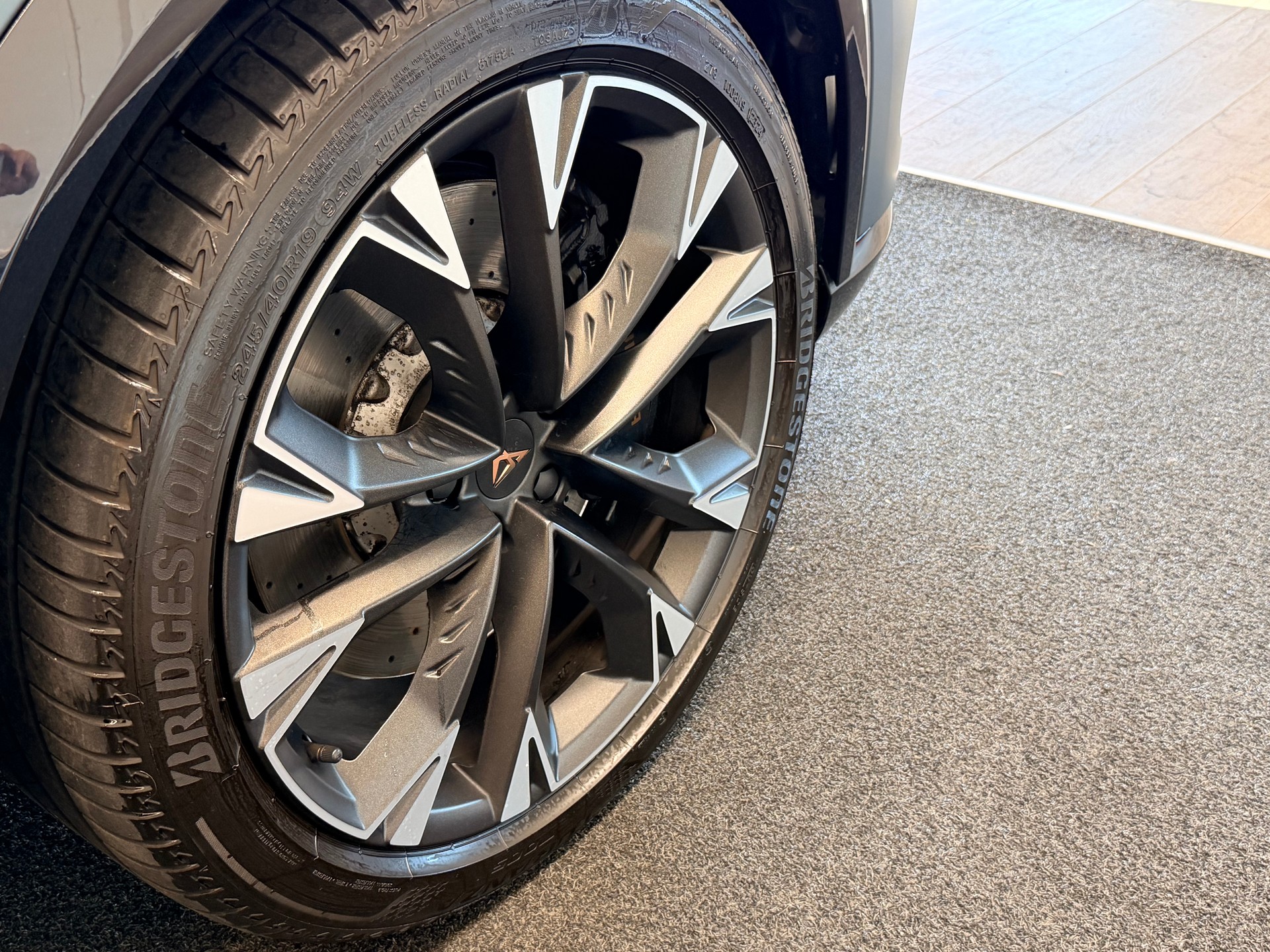 CUPRA Formentor 2.0TSI VZ 4Drive DSG-image-5