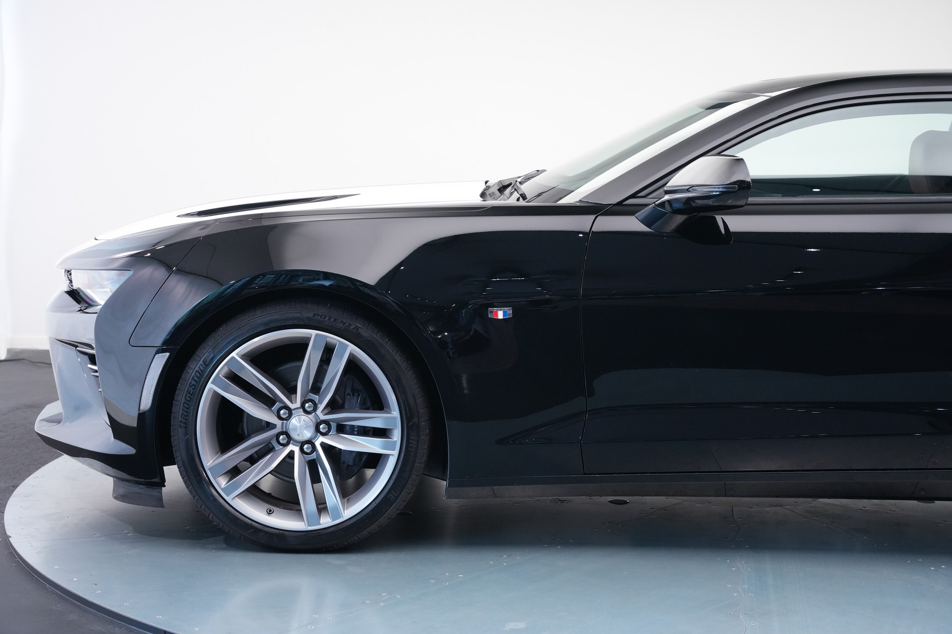CHEVROLET Camaro 6.2 Coupé Automatic 50th Anniversary Edition *CH-Fahrzeug*-image-43