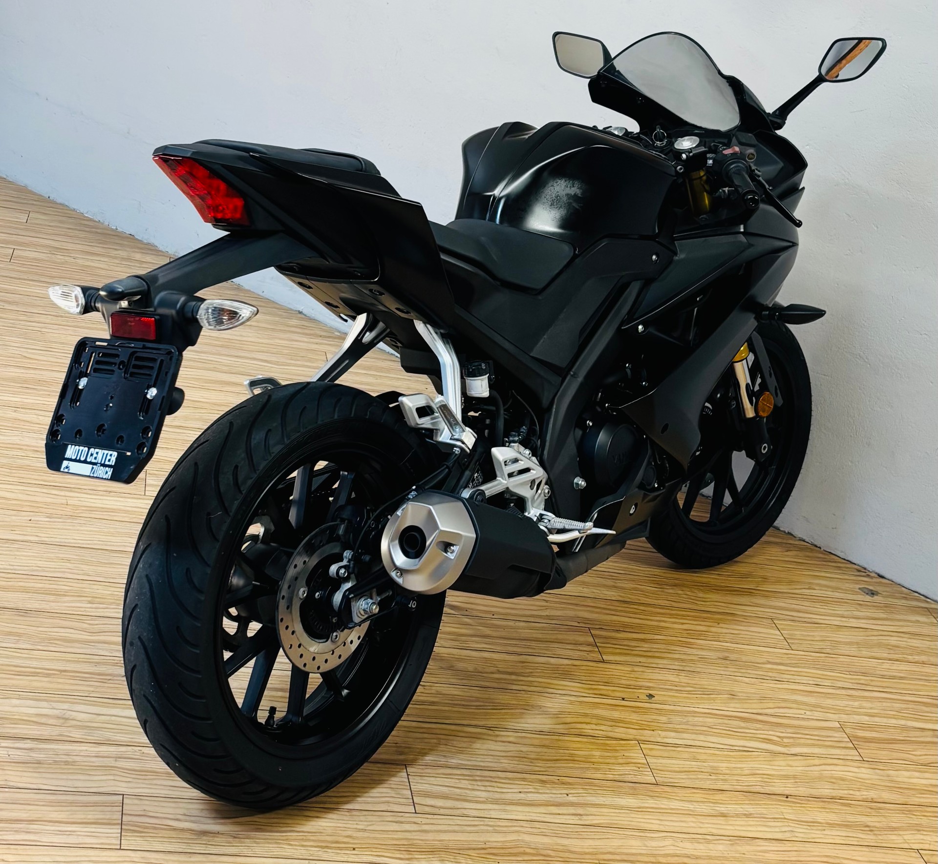 YAMAHA R 125-image-2