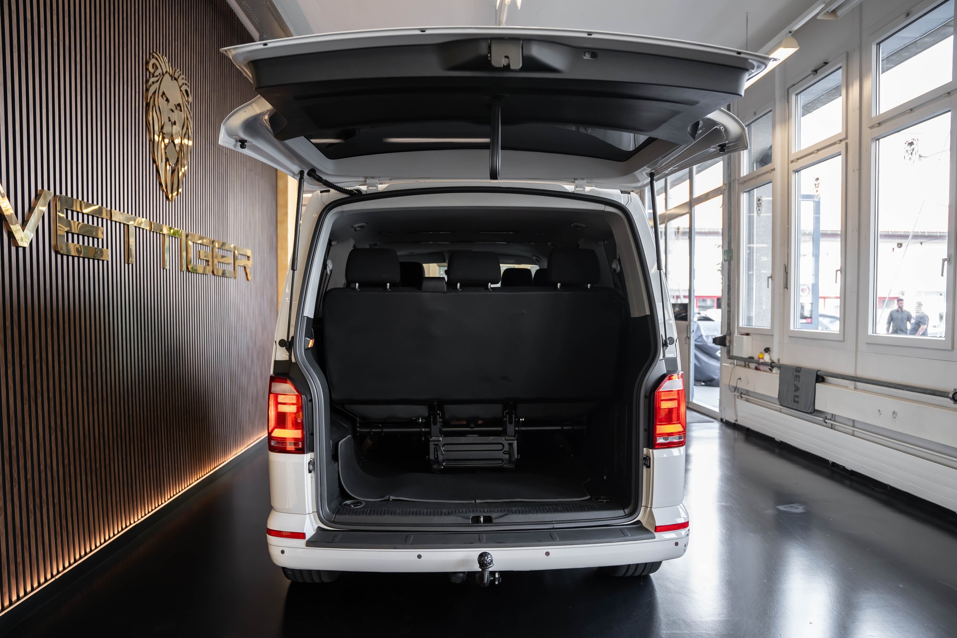 VW T6 2.0 TDI 4Motion DSG-image-5