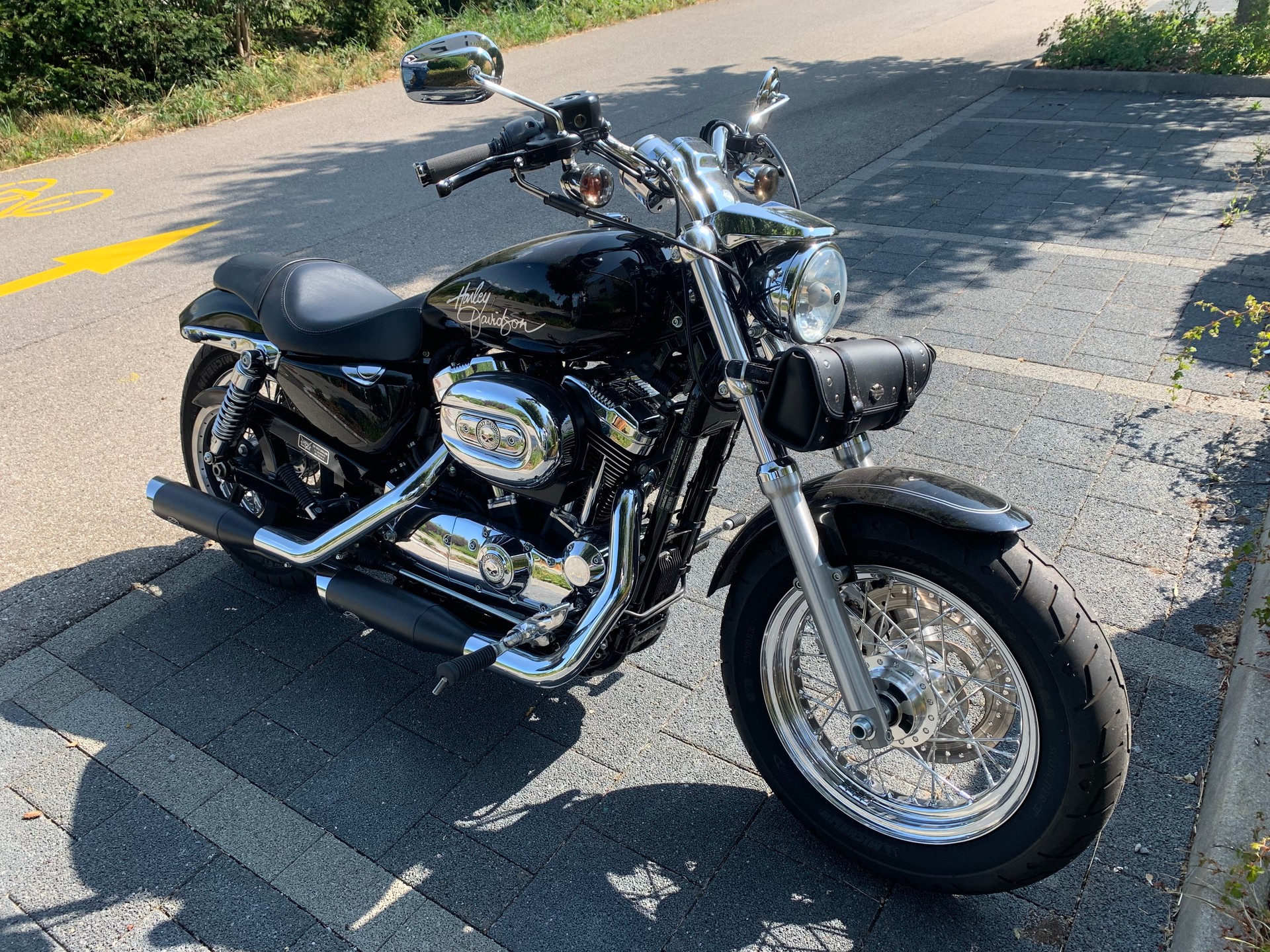 HARLEY-DAVIDSON XL 1200 C Sportster Custom ABS-image-2