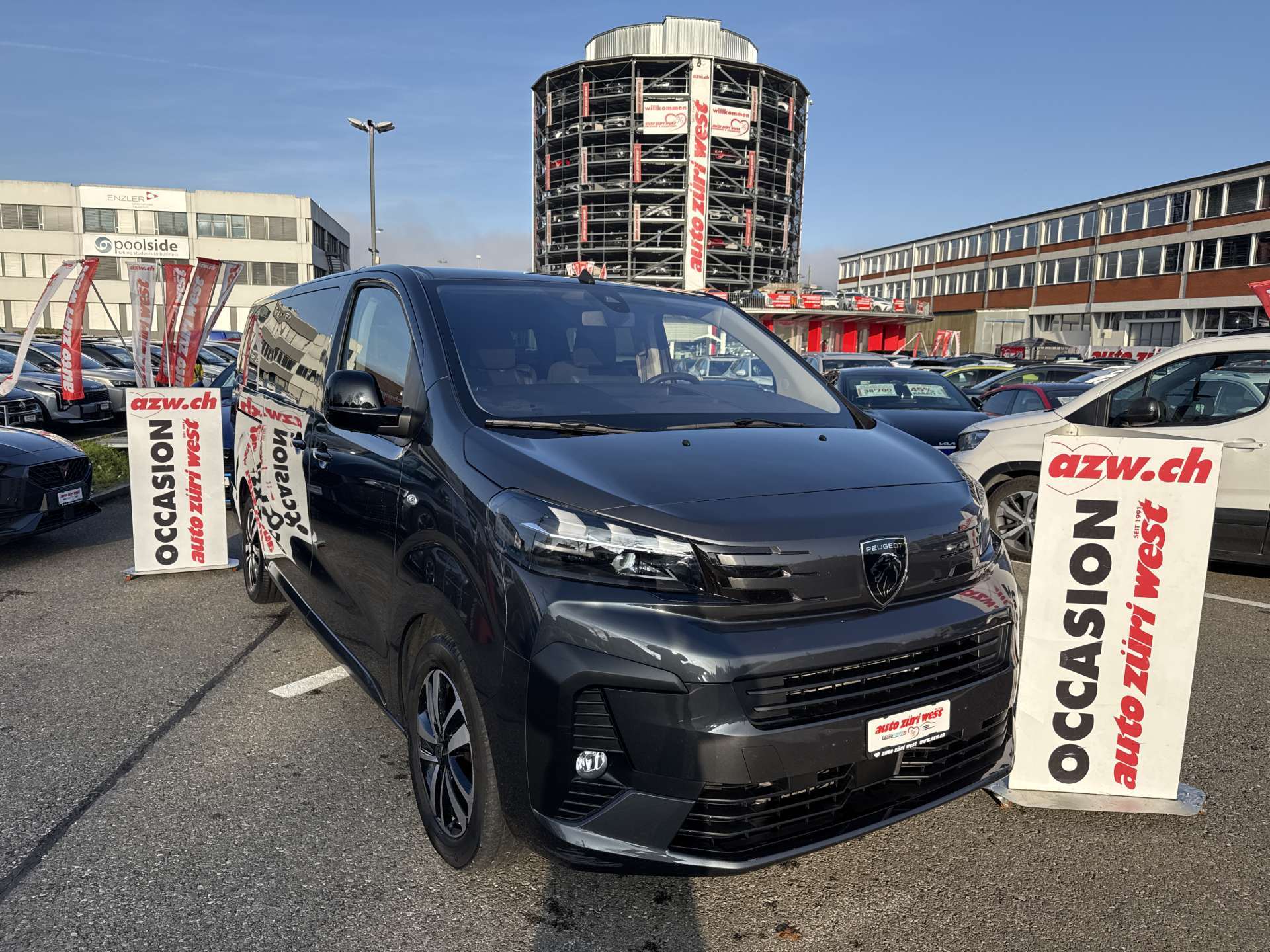 PEUGEOT Traveller 2.0 BlueHDi 9-Plätzer Business Long EAT-Automat