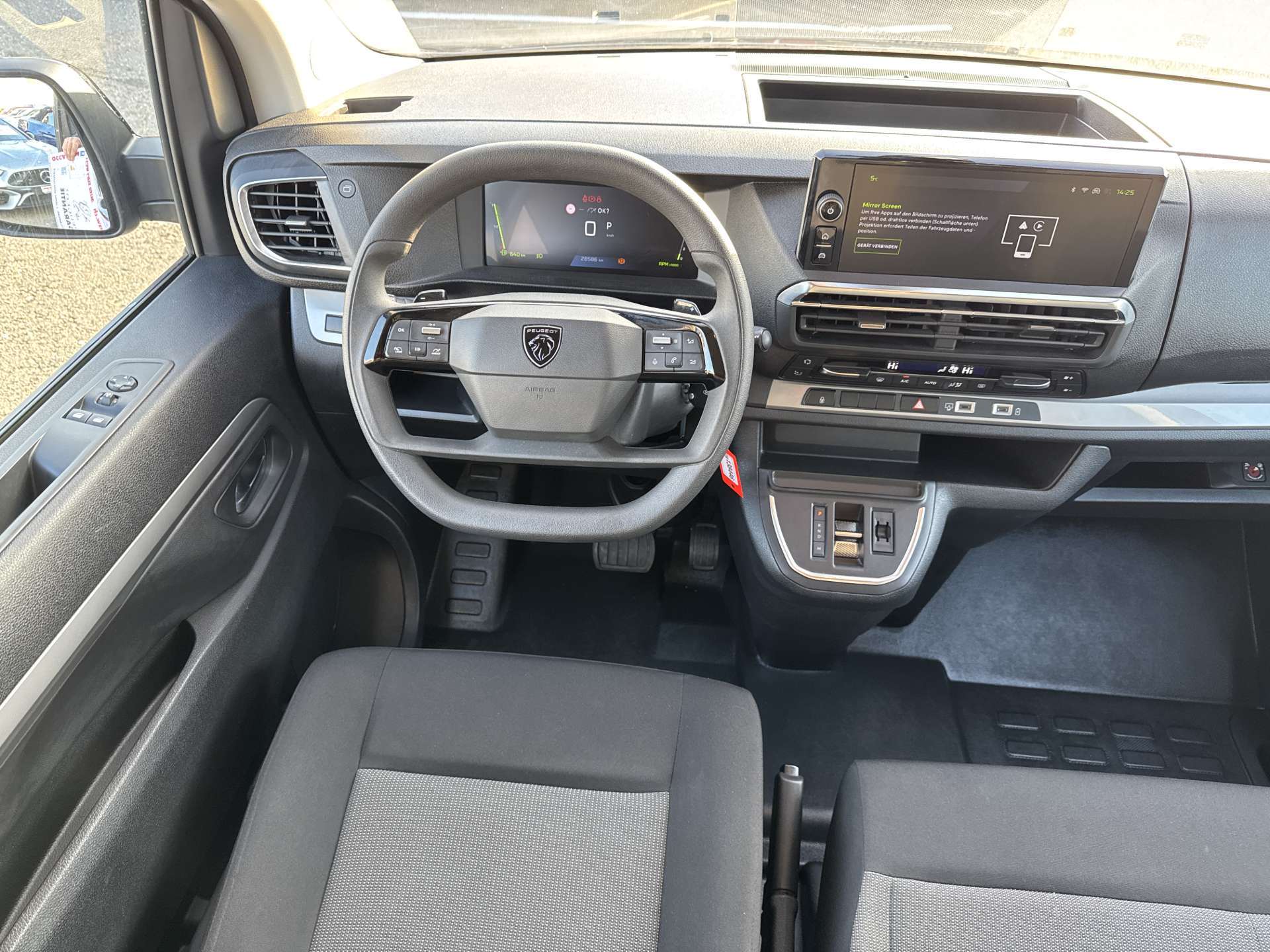 PEUGEOT Traveller 2.0 BlueHDi 9-Plätzer Business Long EAT-Automat-image-4