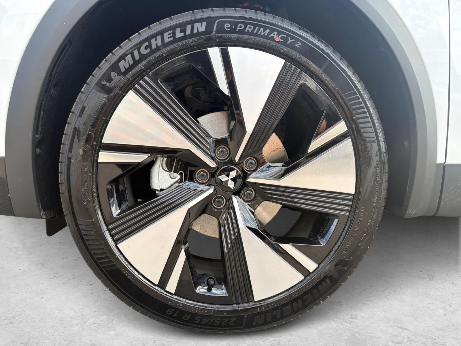 MITSUBISHI Grandis 1.8 HEV Instyle-image-13
