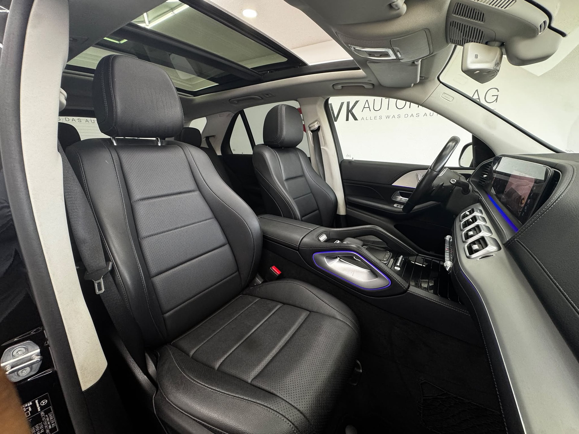 MERCEDES-BENZ GLE 450 4Matic AMG Line 9G-Tronic | VOLLAUSSTATTUNG | 7-SITZER | PANORAMA |-image-20