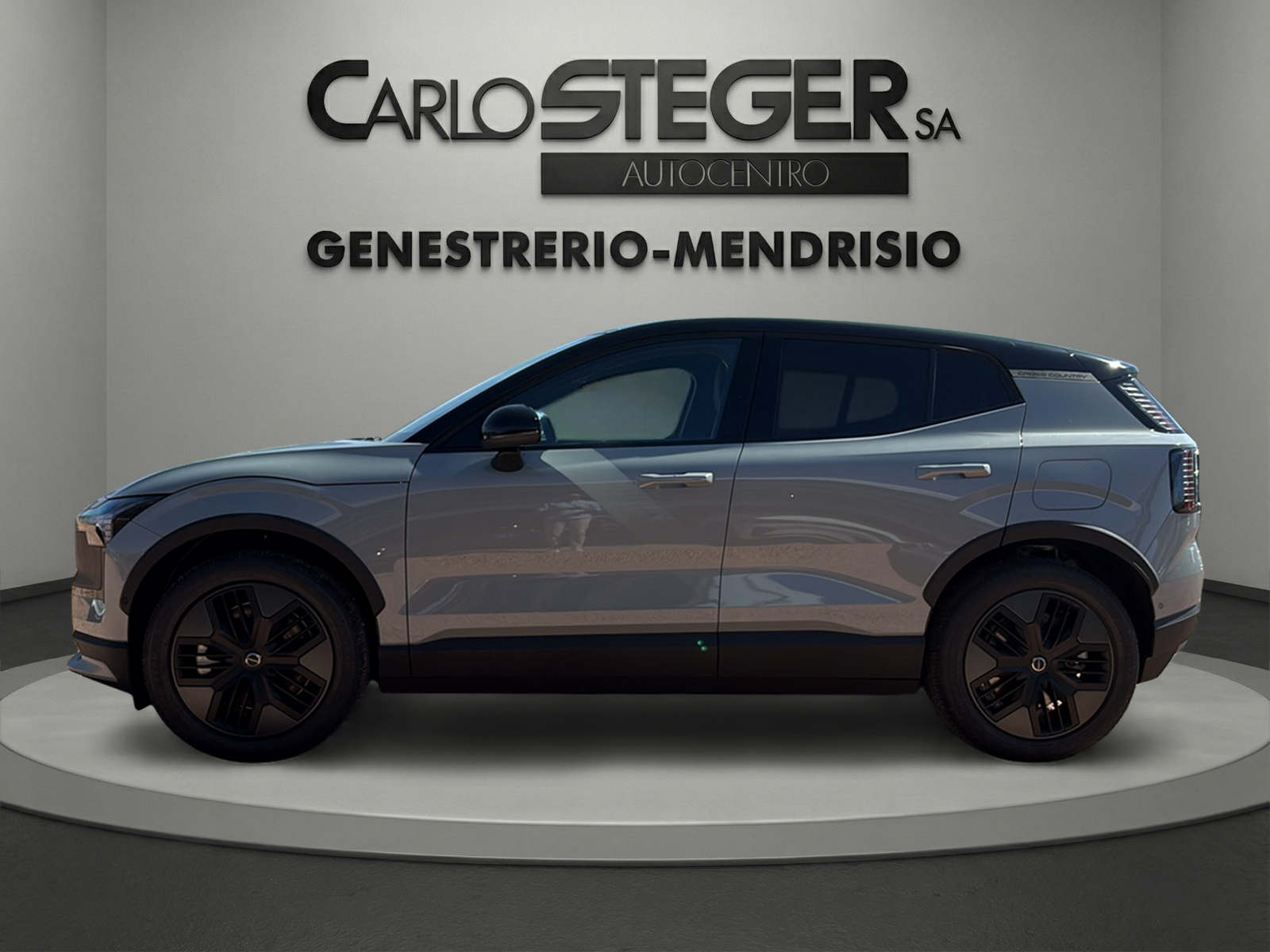 VOLVO EX30 Cross Country P8 69 kWh AWD Ultra-showroom-element-3