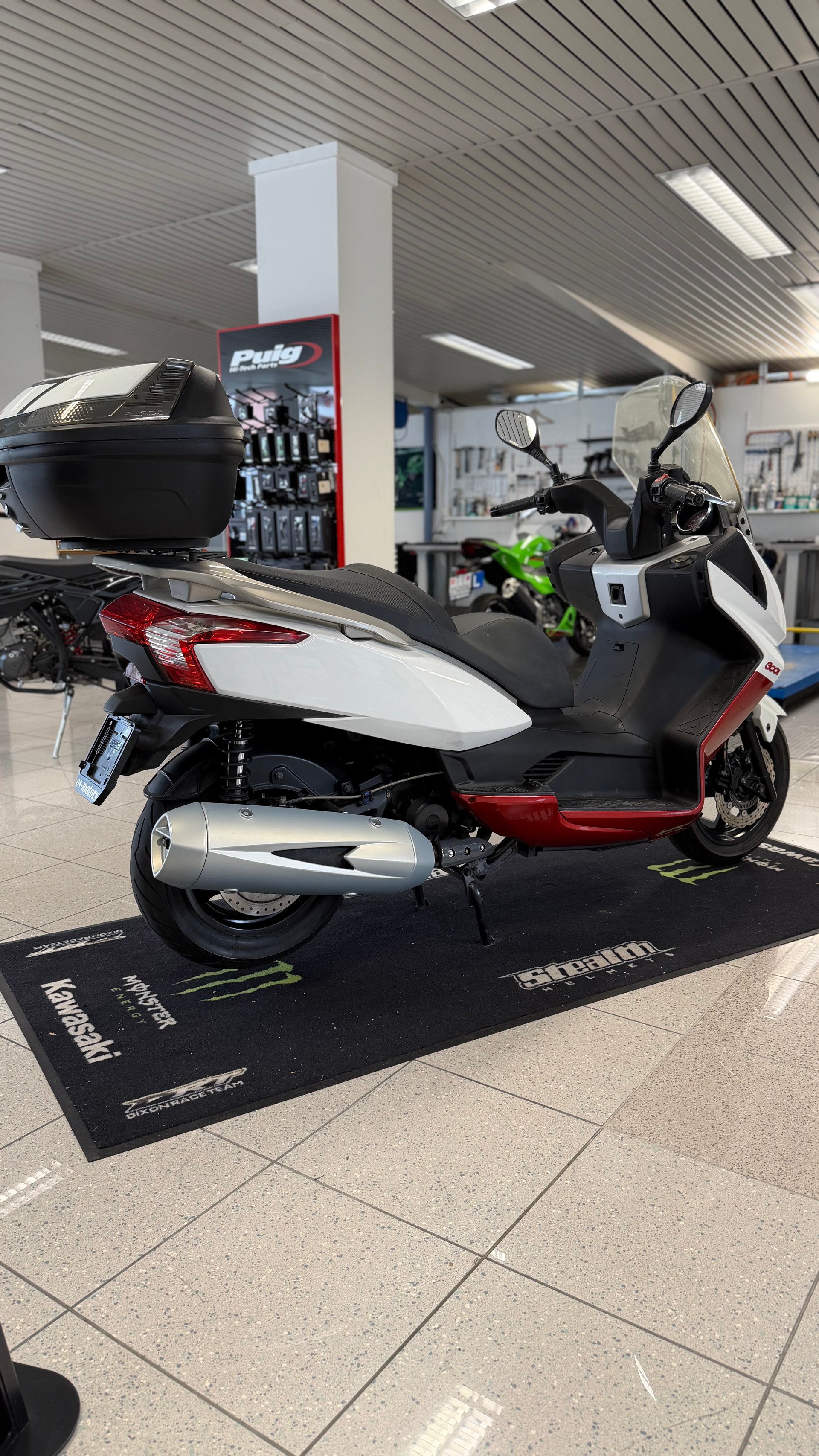 KYMCO Downtown 300 i-image-3
