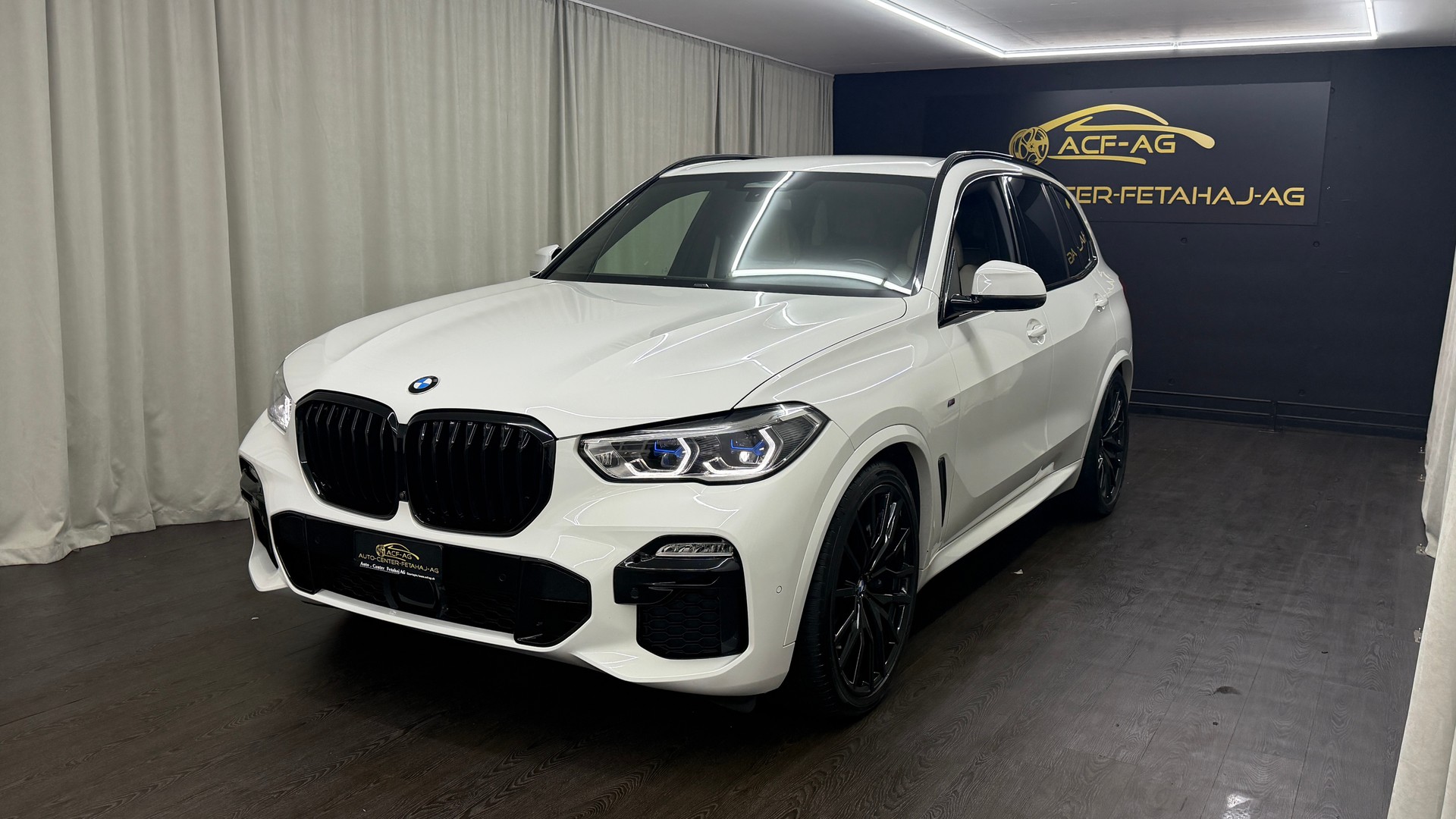 BMW X5 xDrive 48V 40d M Sport Steptronic-showroom-element-1