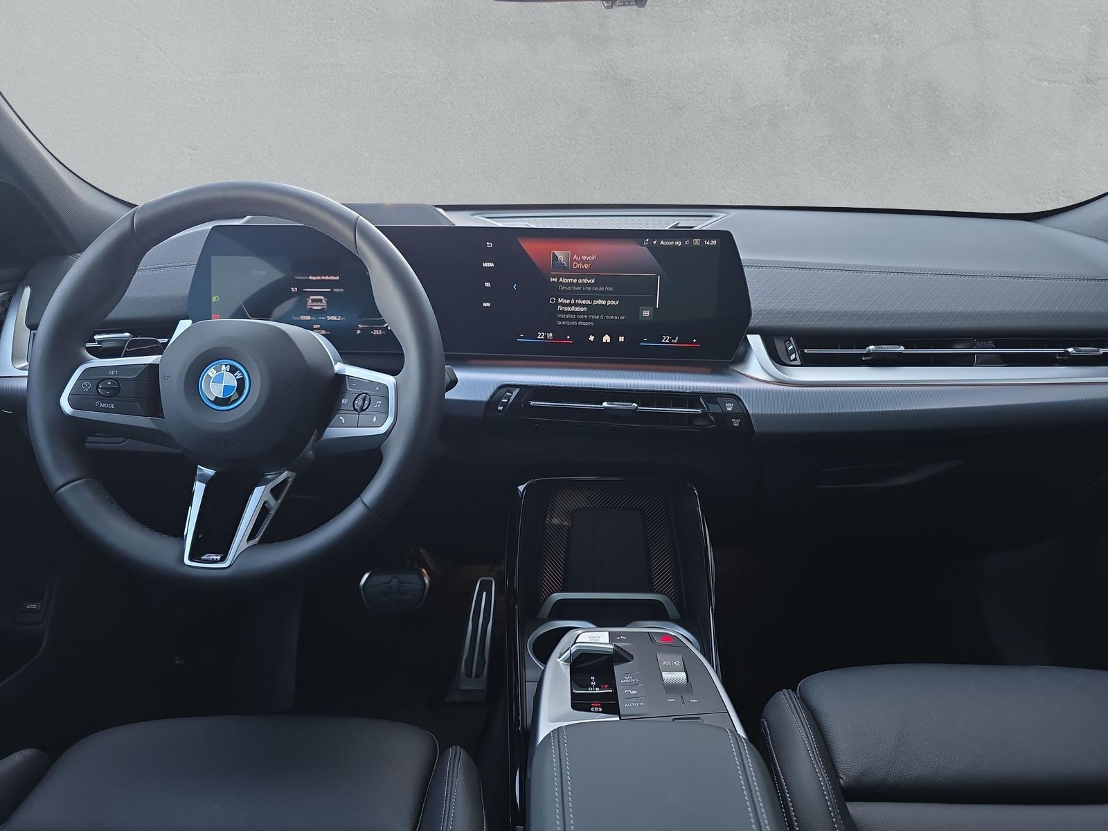 BMW iX2 30 M Sport Pro xDrive U10 (CH) AHK ** Roues hiver incluse **-image-17