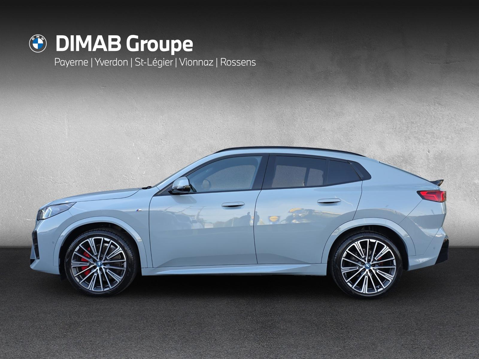 BMW iX2 30 M Sport Pro xDrive U10 (CH) AHK ** Roues hiver incluse **-image-2