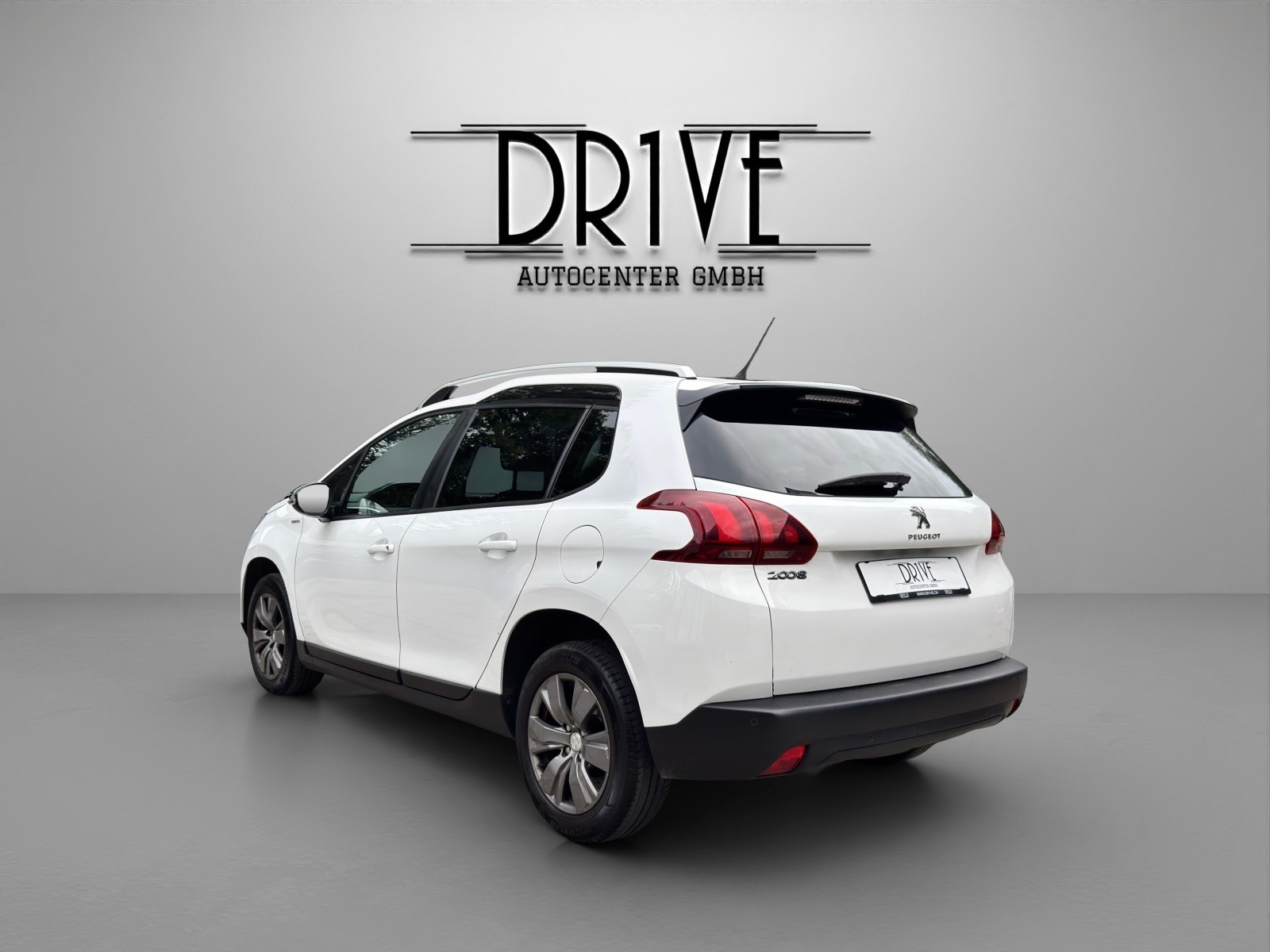 PEUGEOT 2008 1.2 PureTech Style EAT6 *Apple CarPlay*Sitzheizung uvm*-image-6