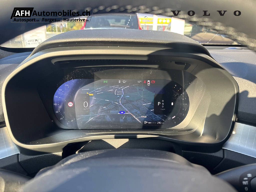 VOLVO XC40 1.5 T3 Momentum-image-15