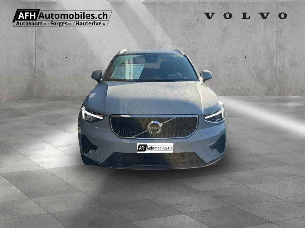 VOLVO XC40 1.5 T3 Momentum-image-7