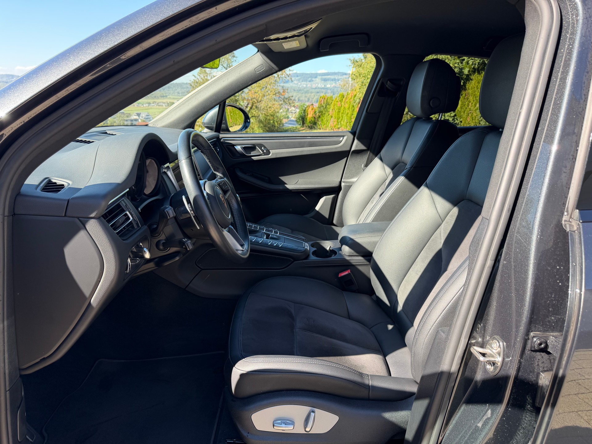 PORSCHE Macan PDK-image-8