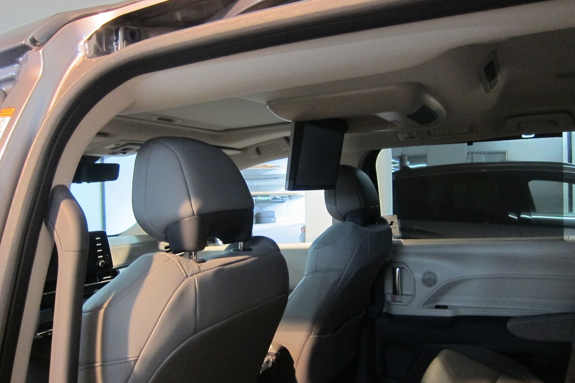 TOYOTA SIENNA HYBRID AWD LIMITED TECHNOLOGY-PAKET-image-10