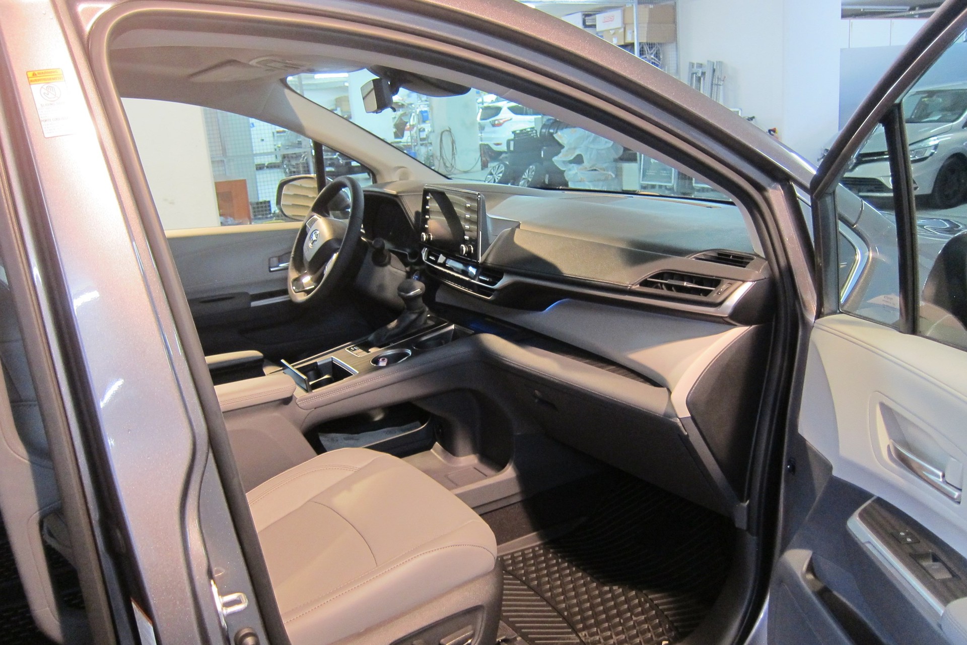TOYOTA SIENNA HYBRID AWD LIMITED TECHNOLOGY-PAKET-image-13