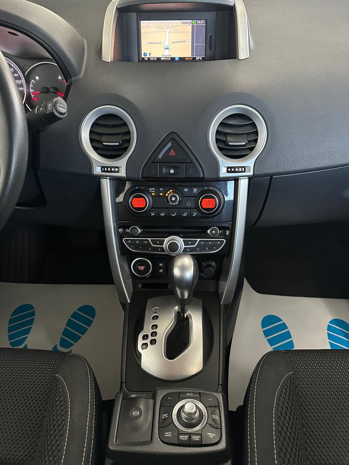 RENAULT Koleos 2.0 dCi Dynamique 4x4 Automatic-image-13