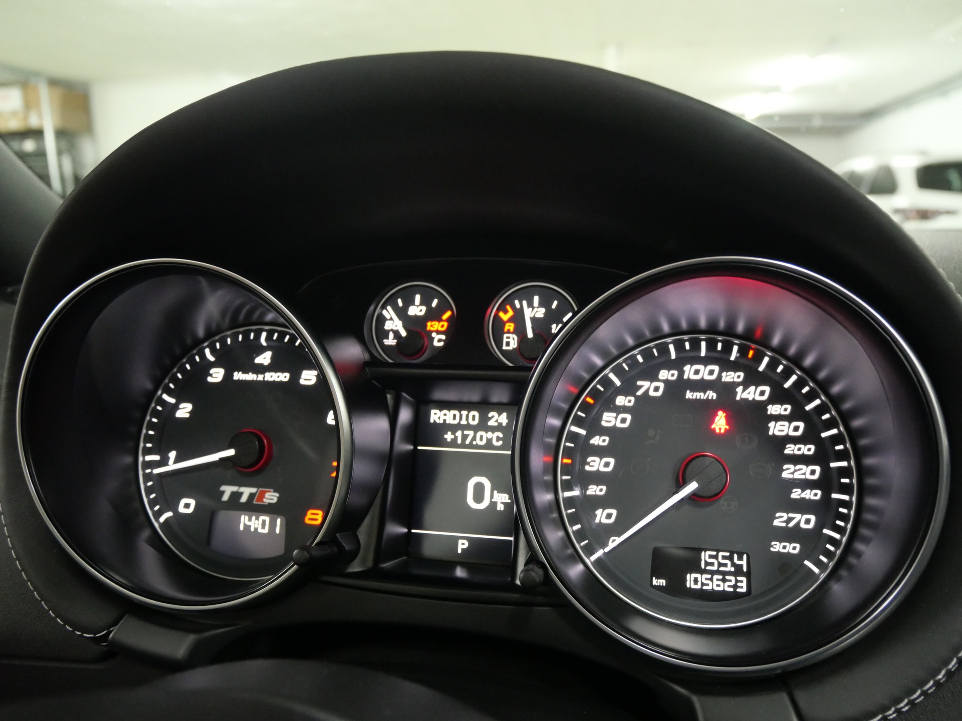 AUDI TTS Roadster 2.0 TFSI quattro S-tronic Cabrio-image-19