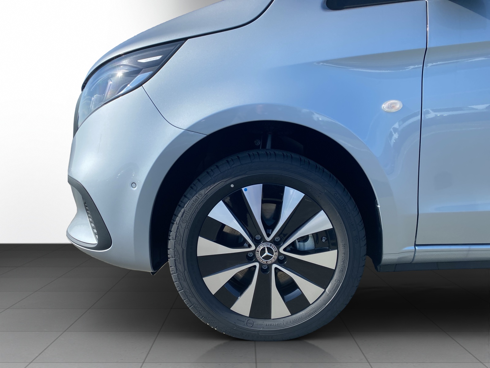 MERCEDES-BENZ Vito 116 CDI Lang Select Tourer 4Matic 9G-Tronic-image-8