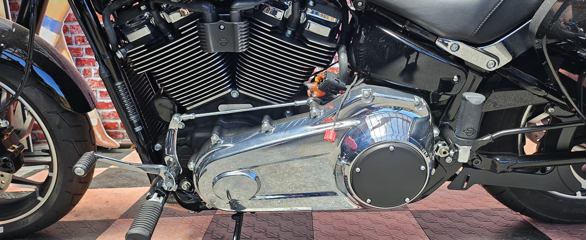 HARLEY-DAVIDSON FLSB SPORT GLIDE 107-image-8