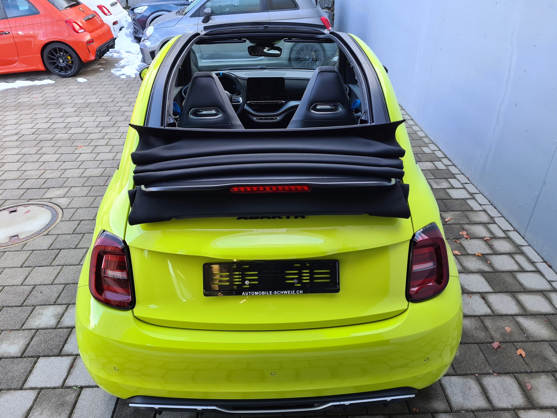 FIAT Abarth Cabrio 500e Scorpionissima-image-10