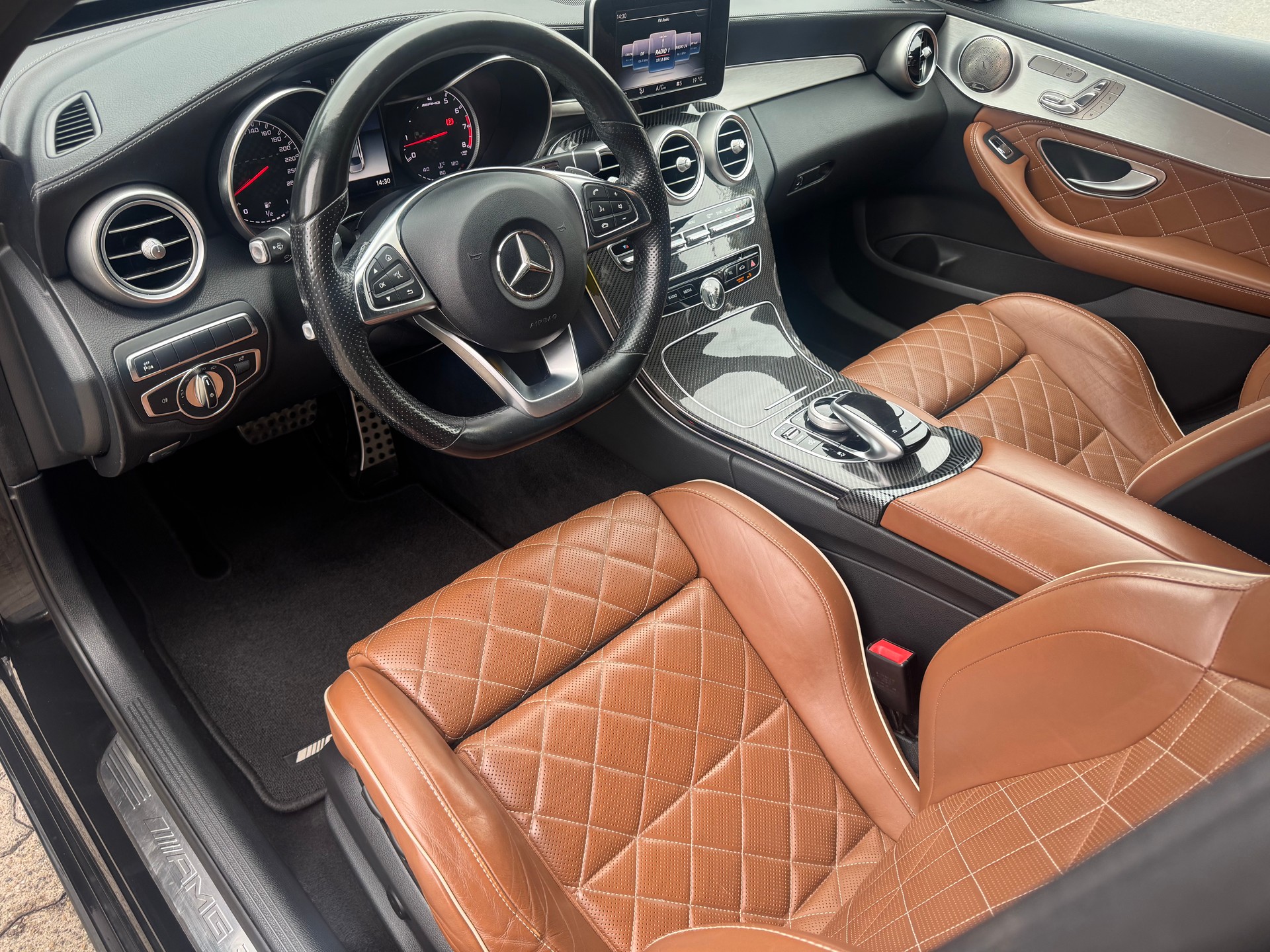 MERCEDES-BENZ C 43 AMG 4Matic 9G-Tronic-image-5