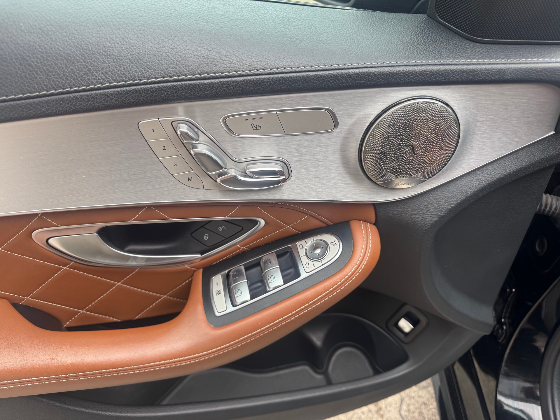 MERCEDES-BENZ C 43 AMG 4Matic 9G-Tronic-image-6