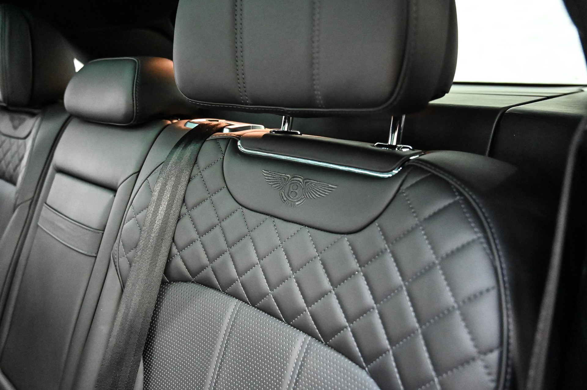 BENTLEY Bentayga 6.0 W12-image-20