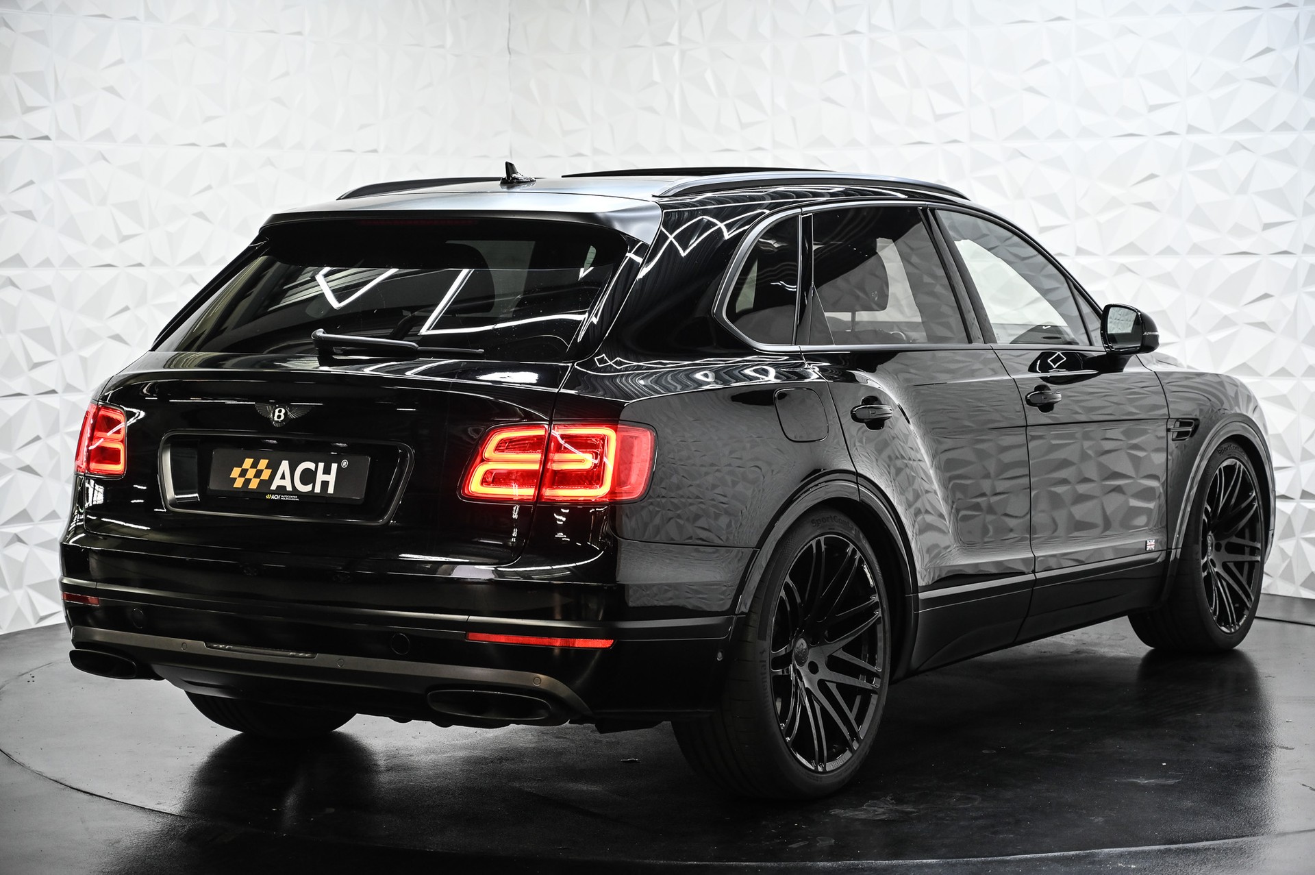 BENTLEY Bentayga 6.0 W12-image-8