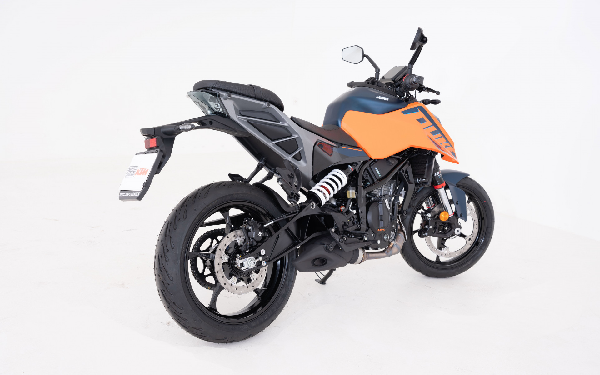 KTM 125 Duke-image-3