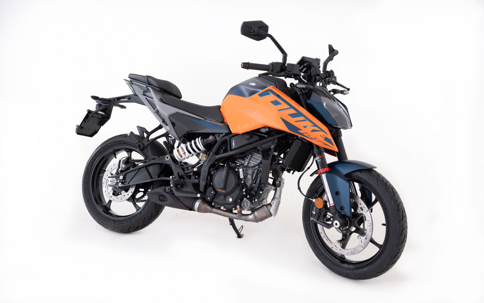 KTM 125 Duke-image-2