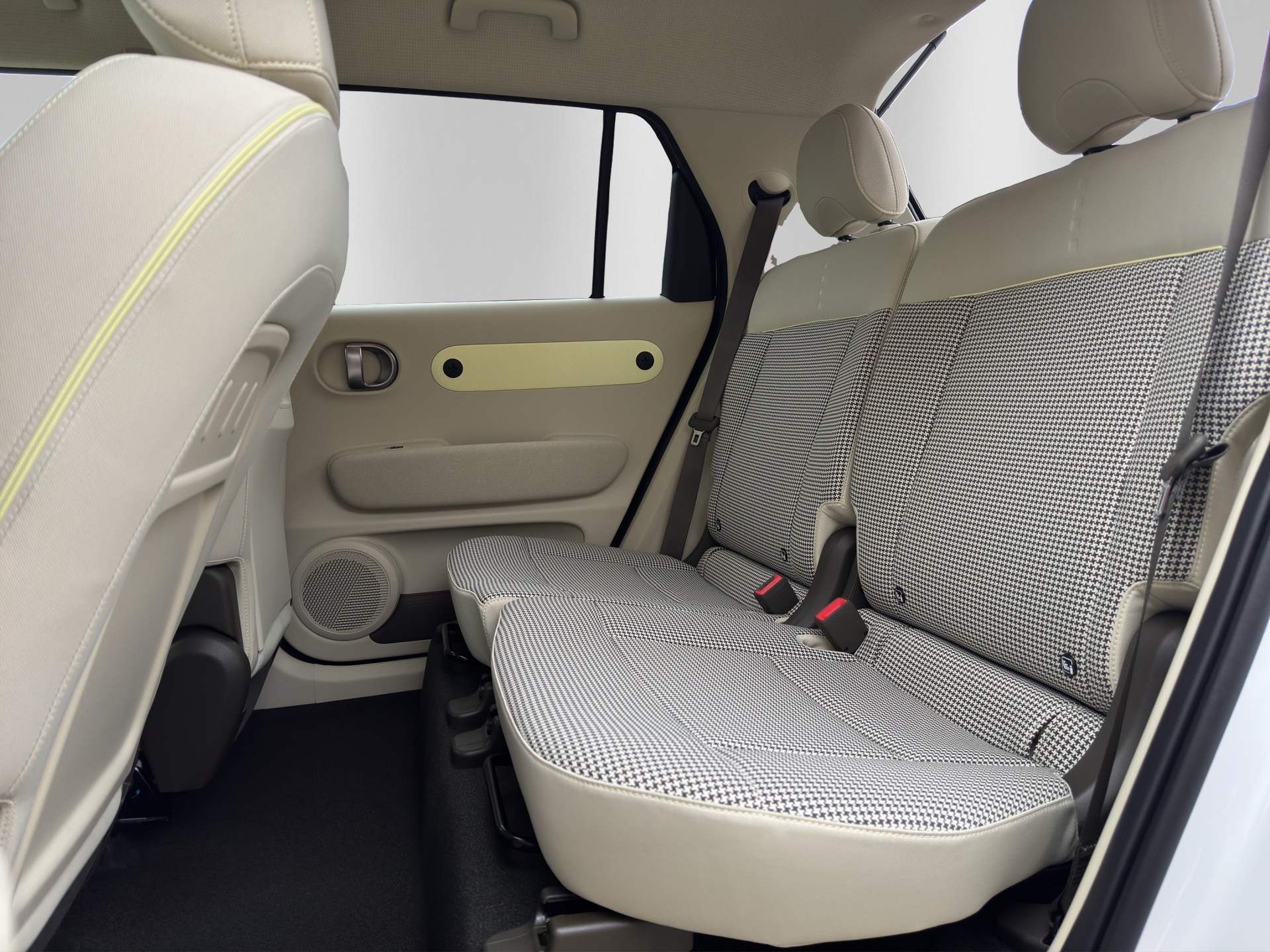HYUNDAI Inster 49kWh Amplia-image-9