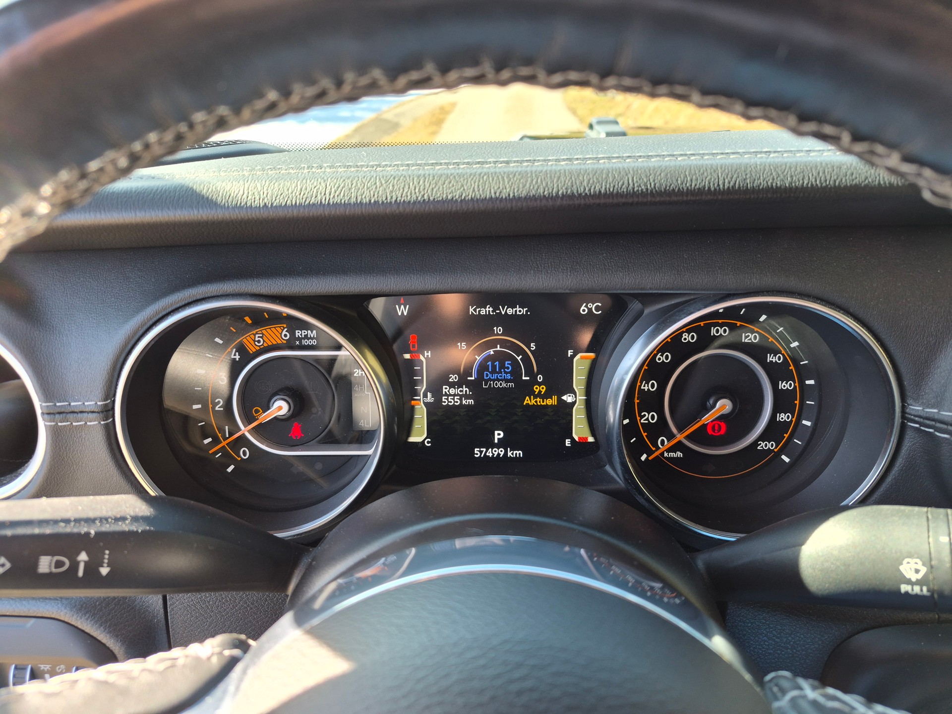 JEEP Gladiator 3.0 V6 Overland-image-19