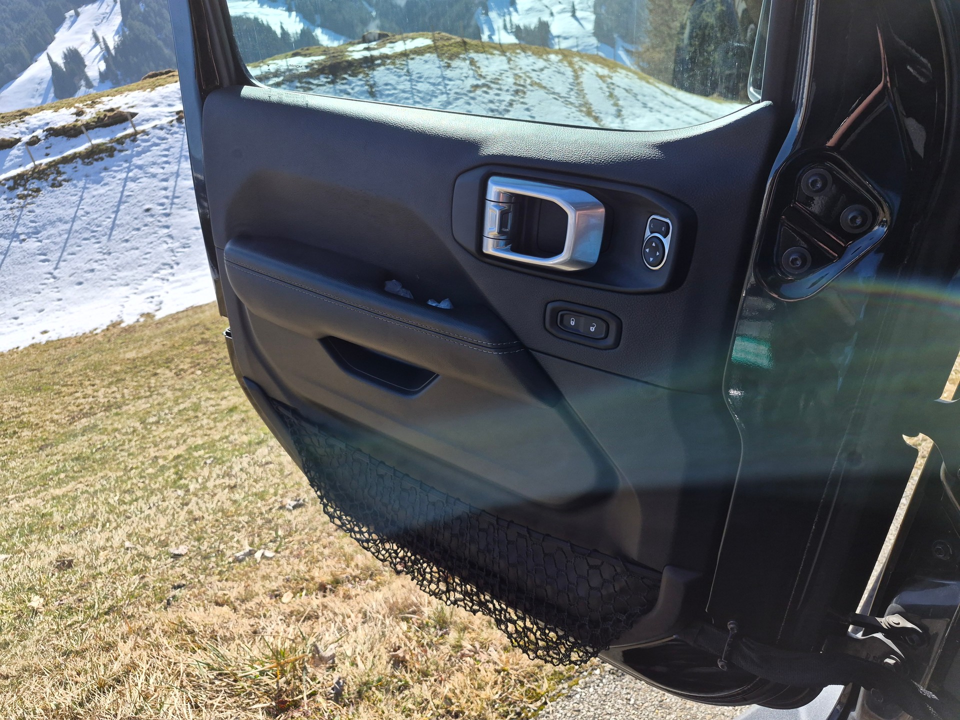 JEEP Gladiator 3.0 V6 Overland-image-17