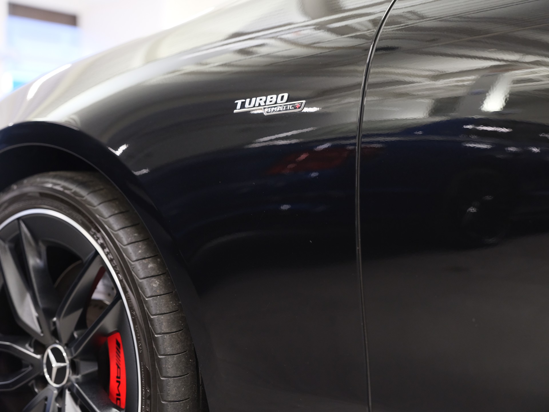 MERCEDES-BENZ AMG E 53 4Matic+ Speedshift 9G-TCT *Park-Paket* *360° Kamera* *Panorama Schiebedach*-image-14