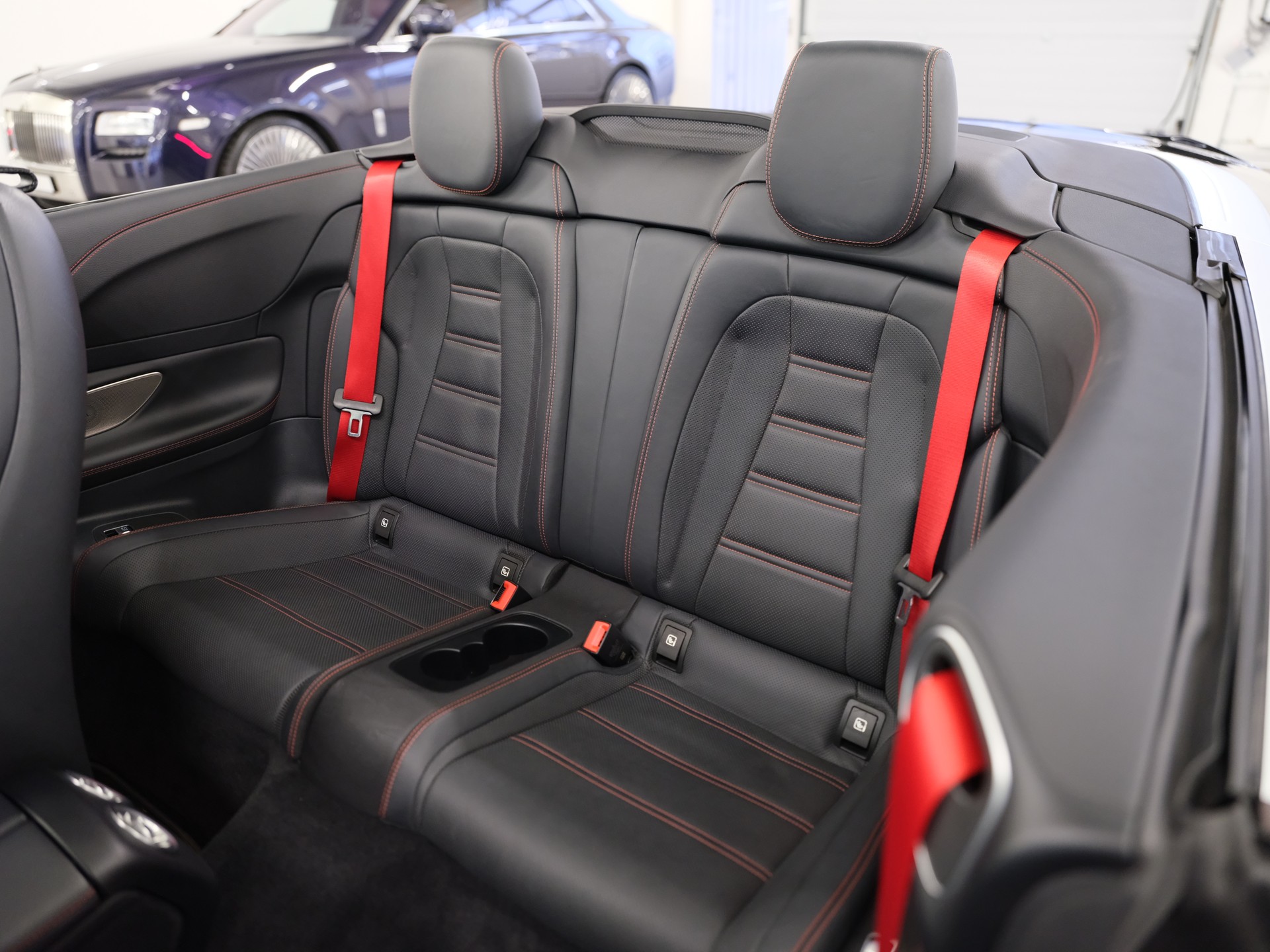 MERCEDES-BENZ AMG E 53 4Matic+ Speedshift 9G-TCT *Park-Paket* *360° Kamera* *Panorama Schiebedach*-image-29