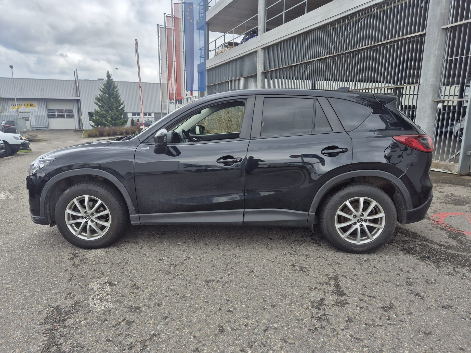 MAZDA CX-5 2.2 D HP Revolution AWD Automatic-image-9