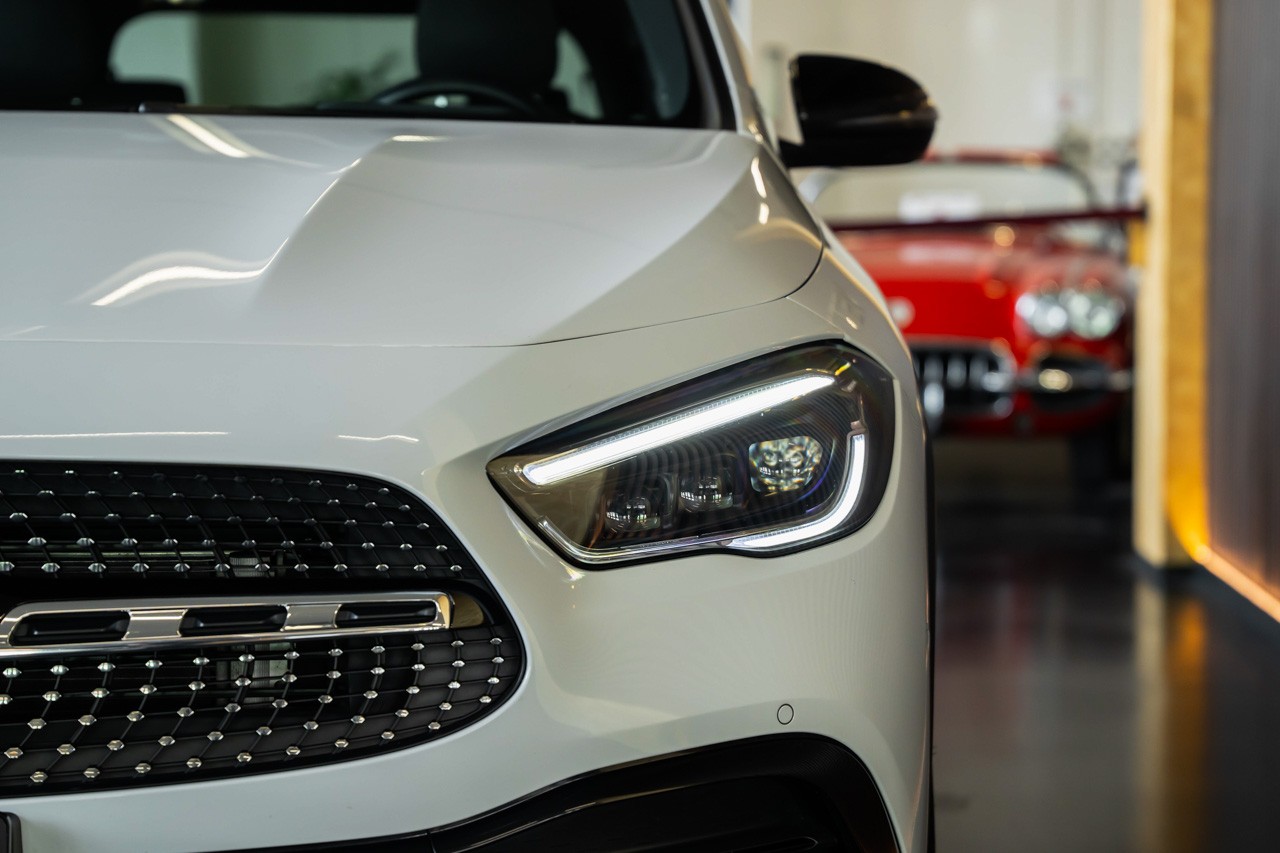 MERCEDES-BENZ GLA 250 4Matic AMG Line 8G-DCT-image-7