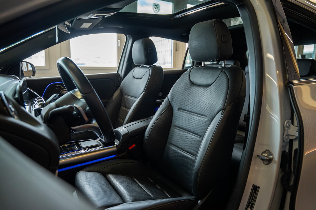 MERCEDES-BENZ GLA 250 4Matic AMG Line 8G-DCT-image-12