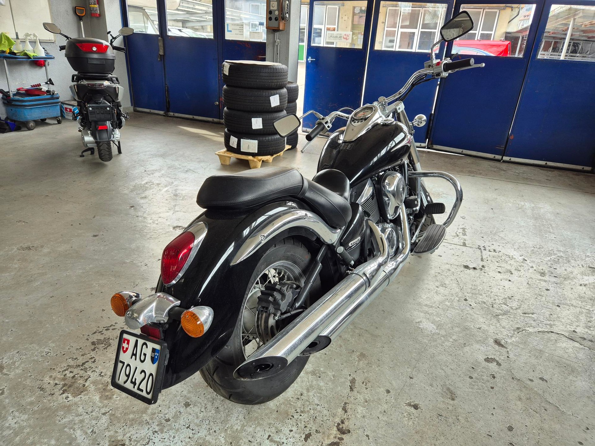 KAWASAKI VN 900 Classic-image-3